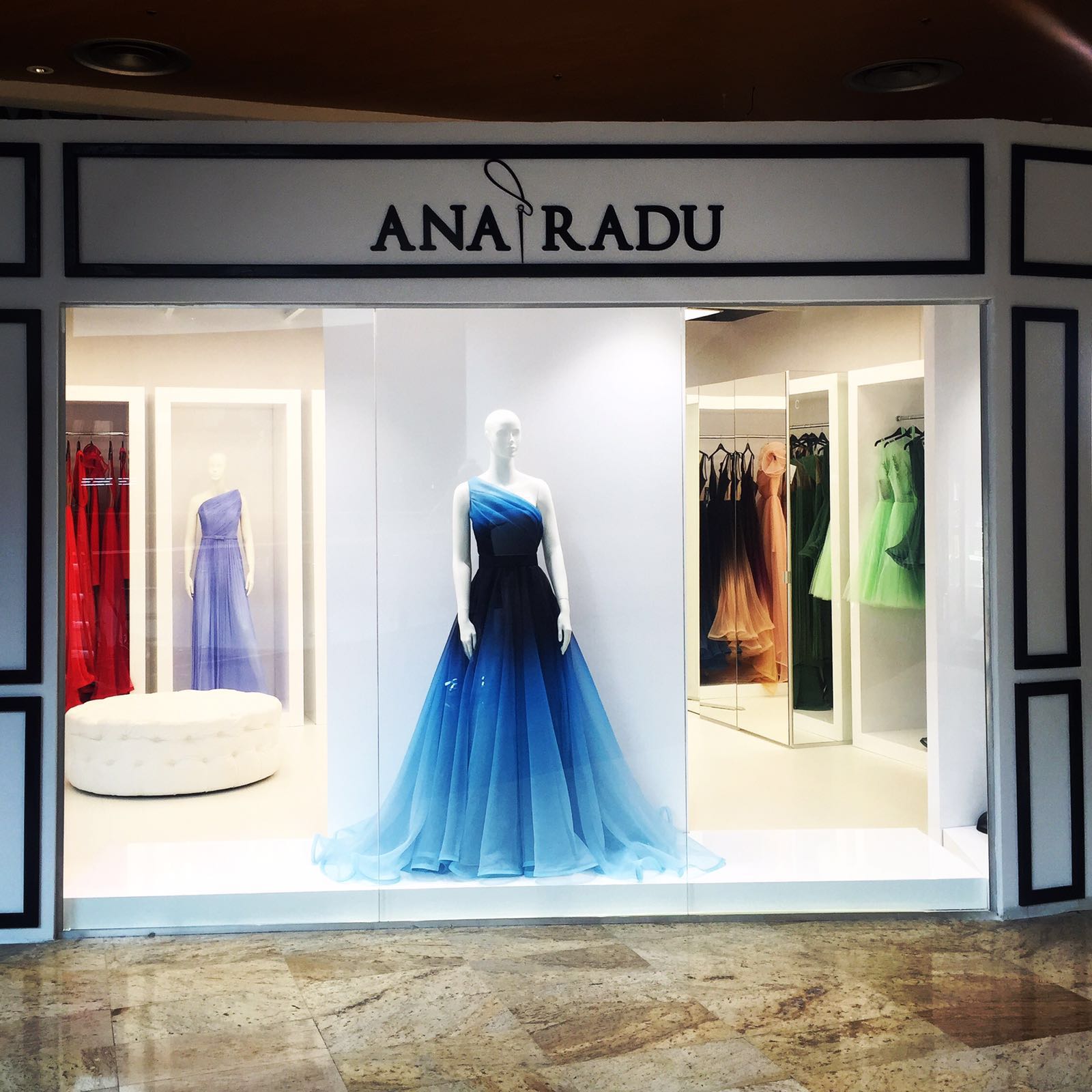 Lure Word periscope Ana Radu își deschide cel de-al treilea magazin de rochii elegante –  exclusivNEWS.ro